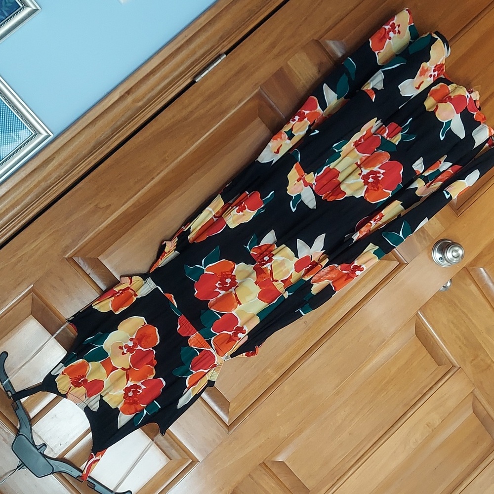 * Maurices Asymmetrical Sleeveless Dress, Vibrant Floral Pattern Size L Like New - Picture 4 of 10